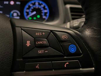 Nissan Leaf 39kWh Tekna (150 ps) - LED - NAV - LANE DEPARTURE