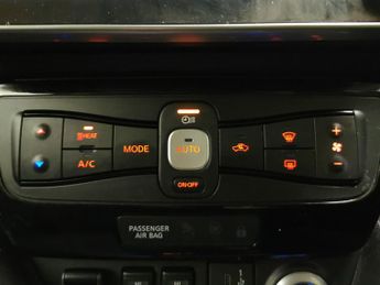 Nissan Leaf 59kWh e+ Tekna (217 ps) - LED - REVERSE CAM - NAV