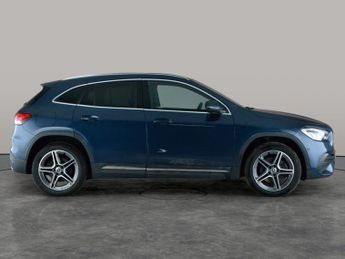 Mercedes-Benz GLA 1.3 GLA250e 15.6kWh Exclusive Edition Plug-in 8G-DCT (218 ps) - 
