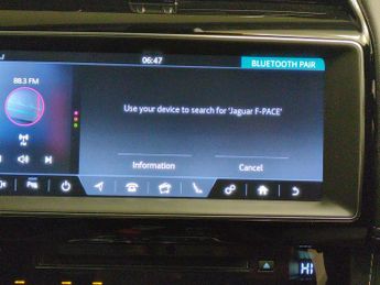 Jaguar F-PACE 2.0 D180 Chequered Flag AWD (180 ps) - MERIDIAN AUDIO - REVERSE 