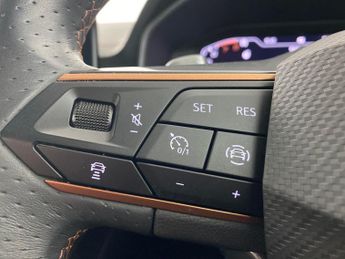 Cupra Formentor 1.5 TSI V2 DSG (150 ps) - LED - REVERSE CAM - NAV