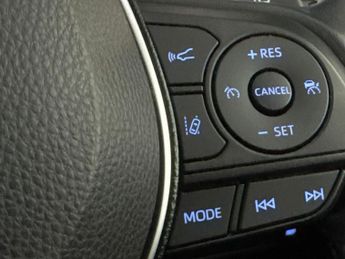 Toyota RAV4 2.5 VVT-h GPF Design CVT 4WD (222 ps) - LED - REVERSE CAM - NAV