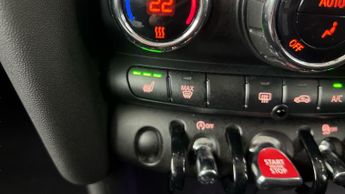 Mini Hatch 1.5 Cooper Classic Steptronic (136 ps) - MULTI-FUNCTION STEERING