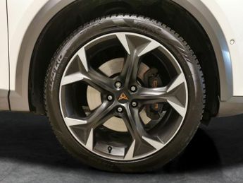 Cupra Formentor 1.4 eHybrid 12.8kWh VZ1 Plug-in DSG (245 ps) - LED - REVERSE CAM