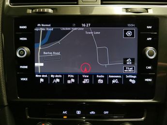 Volkswagen Golf 1.6 TDI Match DSG (115 ps) - PARK SENSORS - AIR CON - SD CARD ME