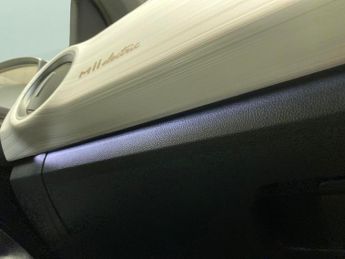 Seat Mii 36.8kWh (83 ps) - SD CARD MEDIA INPUT - PARK SENSORS