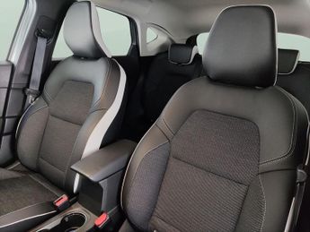 Renault Captur 1.6 E-TECH techno (145 ps) - LANE DEPARTURE  - BLUETOOTH - COMFO