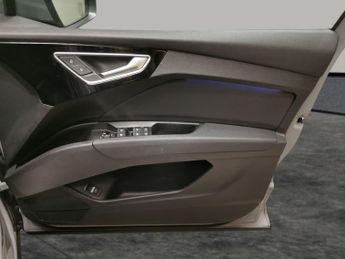 Audi Q4 E-tron 35 S line 55kWh (170 ps) - ACTIVE LANE ASSIST - LED - HEATED SEA