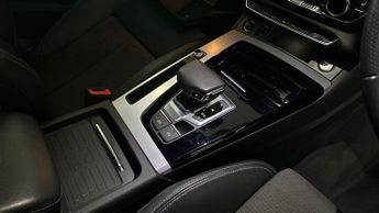 Audi Q5 40 TDI Quattro S Line S Tronic [Tech Pack] - CARPLAY - LED - REV