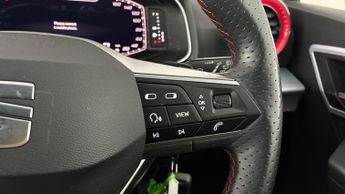 Seat Arona 1.0 TSI FR Sport DSG (110 ps) - PARK SENSORS - AUTO HEADLIGHTS
