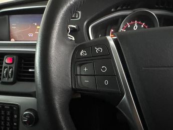 Volvo V40 1.5 T3 Inscription (152 ps) - PARK ASSIST - LED - BLUETOOTH