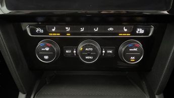 Volkswagen Arteon 2.0 TSI SE Fastback DSG (190 ps) - PARK SENSORS - CLIMATE CONTRO