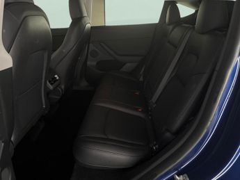 Tesla Model Y (Dual Motor) Long Range 4WDE (384 bhp) - HEATED STEERING - WIFI