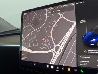 Tesla Model Y (Dual Motor) Long Range 4WDE (384 bhp) - HEATED STEERING - WIFI