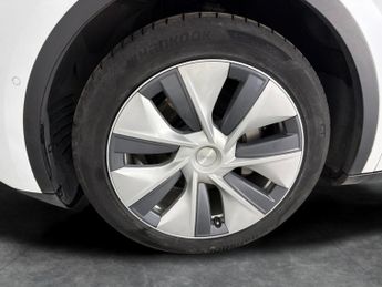 Tesla Model Y (Dual Motor) Long Range 4WDE (384 bhp) - KEYLESS ENTRY - 360 CAM