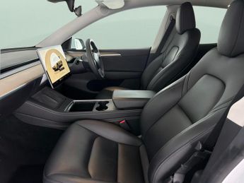 Tesla Model Y (Dual Motor) Long Range 4WDE (384 bhp) - KEYLESS ENTRY - 360 CAM
