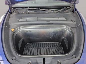Tesla Model Y (Dual Motor) Long Range 4WDE (384 bhp) - LED - REVERSE CAM - NAV