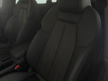 Audi A3 1.5 TFSI 35 S line Sportback S Tronic (150 ps)[Tech Pack]  - CRU
