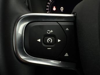 Volvo C40 Recharge 69kWh Core (231 ps) - ADAPT CRUISE - CARPLAY - PARK ASS