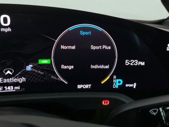 Porsche Taycan Performance Plus 93.4kWh Turbo S 4WD (11kW Charger) (761 ps) - P
