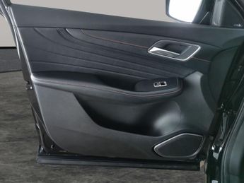 MG Mg Hs 1.5 T-GDI Exclusive DCT (162 ps) - KEYLESS ENTRY - LED - REVERSE