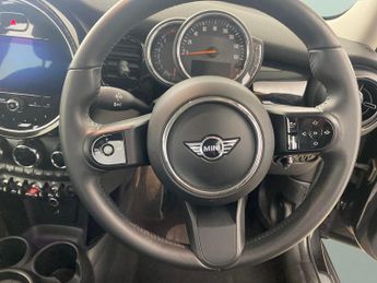 Mini Hatch 1.5 Cooper Classic Steptronic (136 ps) - LED - BLUETOOTH - CRUIS