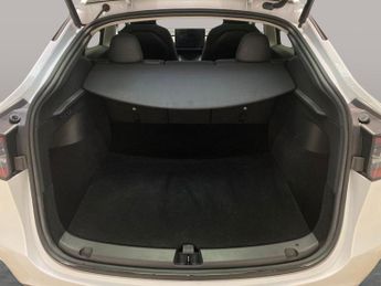Tesla Model Y SUV RWD (346 ps) - HEATED STEERING - WIFI - BLIND SPOT ASSIST