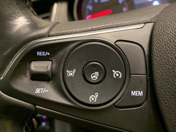 Vauxhall Grandland X 1.2 Turbo Elite Nav 8Spd (130 ps) - REVERSE CAM - NAV - LEATHER
