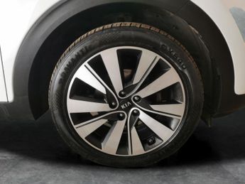 Kia Sportage 2.0 CRDi KX-3 AWD (134 bhp) - NAV - ADAPTIVE LIGHTS - HEATED SEA