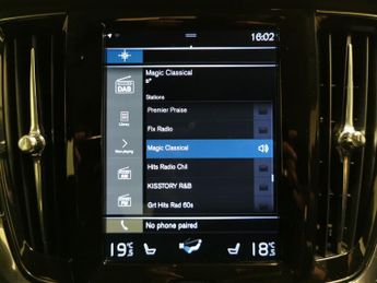 Volvo V90 2.0 D4 Momentum (190 ps) - SENSUS SAT NAV - PARK ASSIST - LED