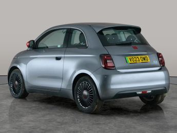 Fiat 500e 42kWh RED (118 ps) - KEYLESS START - DAB - USB AUDIO