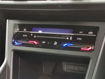 Volkswagen Polo 1.0 TSI R-Line DSG (95 ps) - DIGITAL DASH - CAR-NET APP-CONNECT