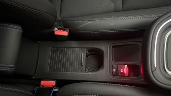 Renault Clio 1.6 E-TECH esprit Alpine (145 ps) - LANE DEPARTURE  - BLUETOOTH