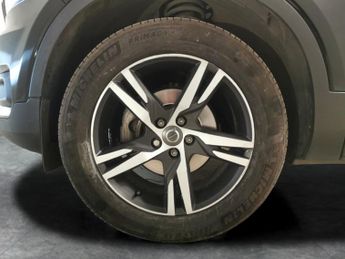 Volvo XC40 1.5 T3 R-Design (163 ps) - PARK ASSIST - LED - LANE DEPARTURE