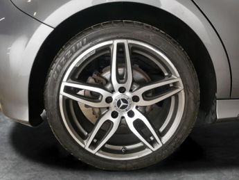 Mercedes-Benz A Class 1.6 A180 AMG Line (Premium) 7G-DCT (122 ps) - REVERSE CAM - HEAT