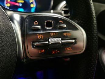 Mercedes-Benz GLC 2.0 GLC300e 13.5kWh AMG Line (Premium) Plug-in G-Tronic+ 4MATIC 