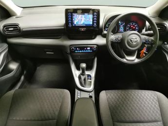 Toyota Yaris 1.5 VVT-h Icon E-CVT (116 ps) - BLUETOOTH - AIR CON - AUTO HEADL