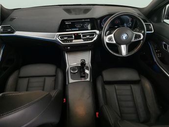BMW 3 Series 2.0 330e 12kWh M Sport Touring Plug-in (292 ps) - 19IN ALLOYS
