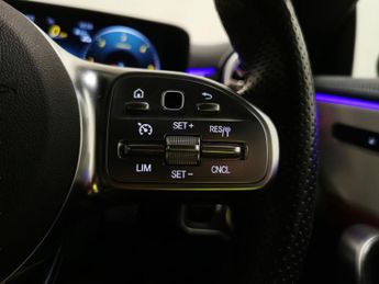 Mercedes-Benz CLA 2.0 CLA220d AMG Line Night Edition (Premium Plus) Shooting Brake
