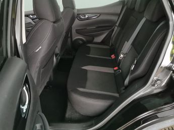 Nissan Qashqai 1.3 DIG-T N-Connecta DCT (160 ps) - NAV - GLASS ROOF PACK - LANE