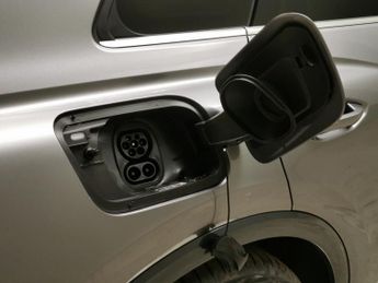 Audi Q4 E-tron 35 S line 55kWh (170 ps) - BLUETOOTH - CRUISE - SPEED LIMIT RECO