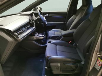 Audi Q4 E-tron 35 S line 55kWh (170 ps) - BLUETOOTH - CRUISE - SPEED LIMIT RECO