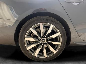Audi A4 Avant 2.0 TFSI 35 Sport Edition S Tronic (150 ps) - CRUISE - DRIVING M