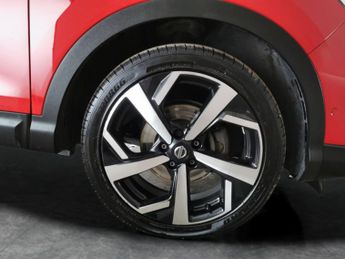 Nissan Qashqai 1.5 dCi Tekna+ DCT (115 ps) - 360 CAM - PARK ASSIST - LED
