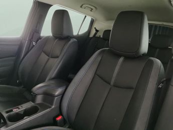 Nissan Leaf 40kWh Tekna (150 ps) - LED - REVERSE CAM - NAV