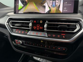 BMW iX3 80kWh M Sport Pro (286 ps) - HUD - PARK ASSIST - HK AUDIO