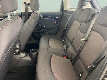 Mini Hatch 1.5 Cooper Classic Steptronic (136 ps) - LED - BLUETOOTH - CRUIS