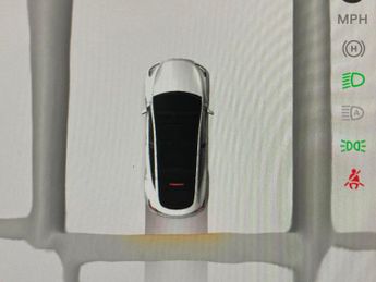 Tesla Model Y SUV RWD (346 ps) - HEATED STEERING - WIFI - BLIND SPOT ASSIST