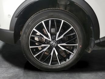 Toyota C-HR 2.0 VVT-h Excel CVT (184 ps) - REVERSE CAM - NAV - HEATED LEATHE