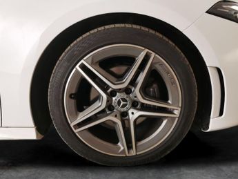 Mercedes-Benz A Class 1.5 A180d AMG Line 7G-DCT (116 ps) - LED - REVERSE CAM - NAV